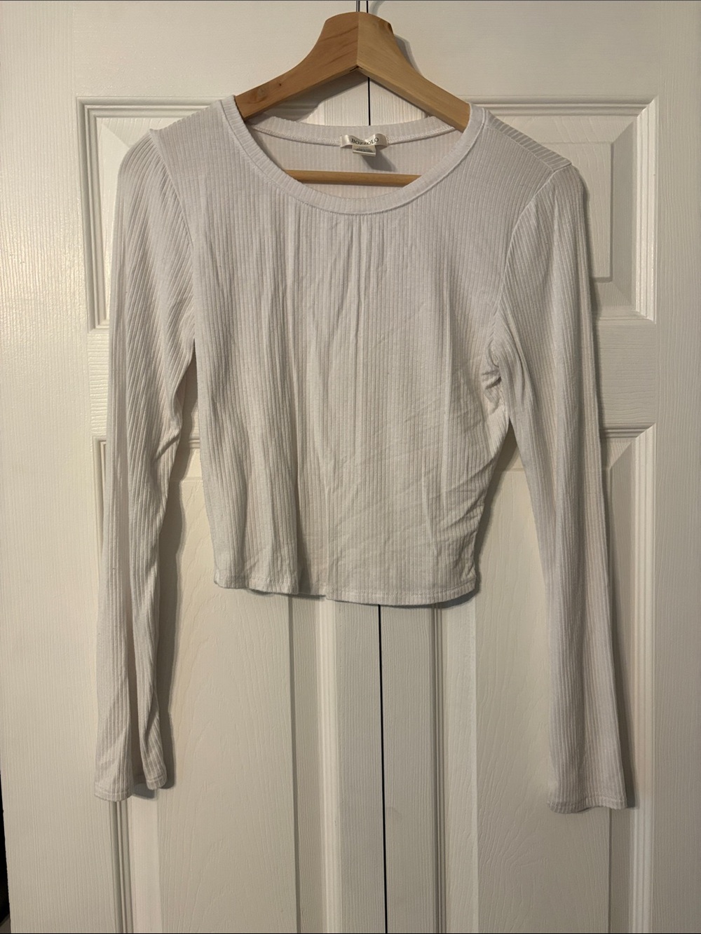 Bozzolo White Ribbed Long-Sleeve Crop Top